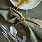 Køb Servietring Ring Gylden - sæt af 4 stk | 199,95 | Fri fragt over 249 kr. | Hurtig levering | Dag til dag levering | House Doctor, Societyoflifestyle | Middagsservietter, Borddækning, Servietring, Metal, Gylden