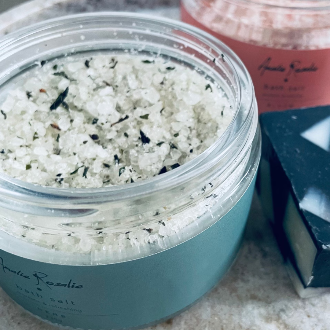 Badesalt af økologisk middelhavssalt. Velduftende | Hurtig levering | Fri fragt fra 149kr