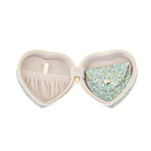 Køb Smykkeskrin Heart i Liberty stof med lille pung | 449,00 | Fri fragt over 149 kr. | Hurtig levering | Dag til dag levering | Bon Dep | Etui, Toiletsager, Smykker, Smykke opbevaring, Smykkeæske, Æske, Skrin