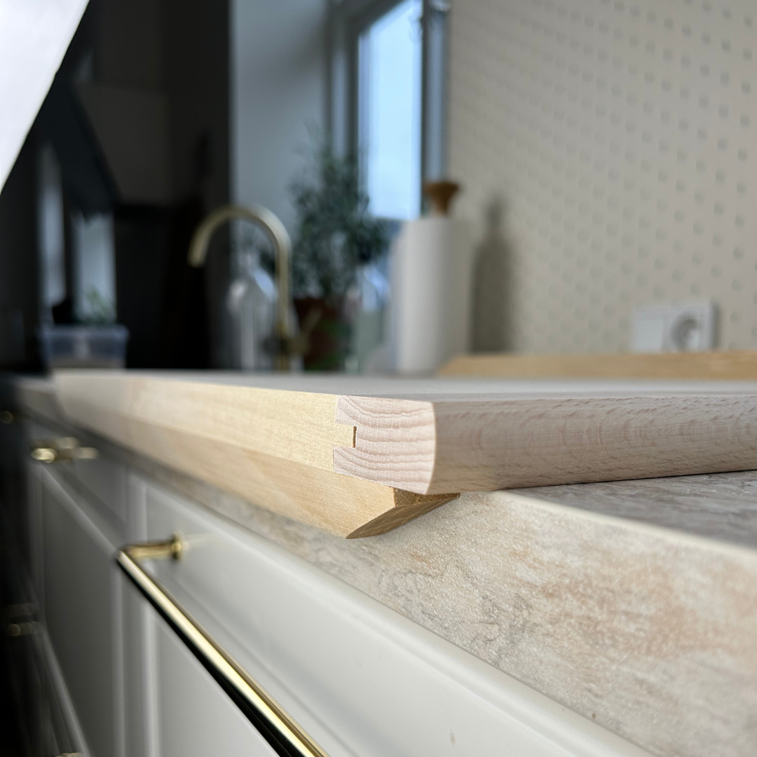 Køb Skærebræt // Bagebræt | 399,00 | Fri fragt over 149 kr. | Hurtig levering | Dag til dag levering | Bürstenhaus Redecker | Skærebræt, Ubehandlet lindetræ, Lindetræ, Dej, Skærebræt til udrulning af dej, Træ, Træskærebræt, Håndlavet bagebræt, Arbejdsbræt, Håndlavet bagebræt