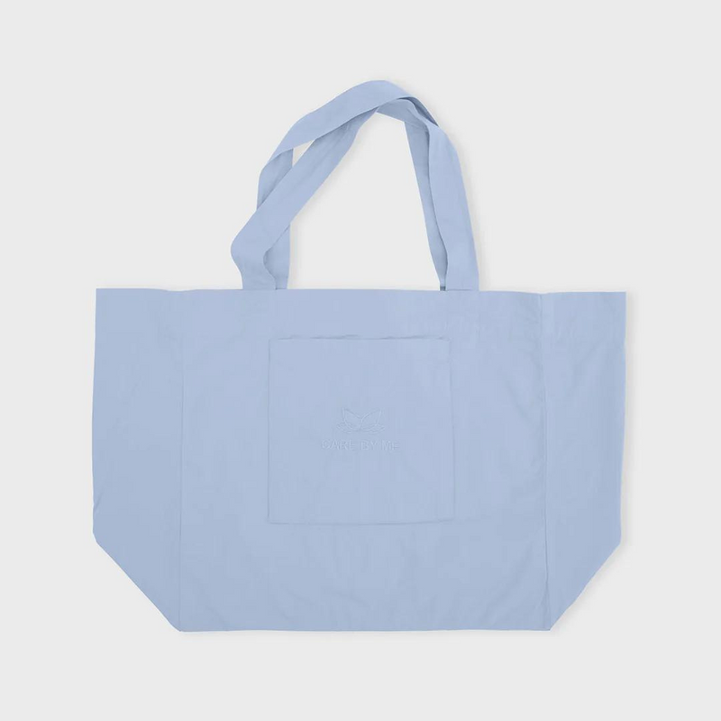 Køb Laura Shopping Bag | 400,00 | Findes i flere farver | Fri fragt over 149 kr. | Hurtig levering 3-5 dage | Dag til dag levering | CARE BY ME | Shoppingtaske, shopping taske, tidløs, økologisk bomuld, enkel taske, indkøbstaske, indkøbsnet, praktisk, økologisk bomuldspoplin, strandtaske