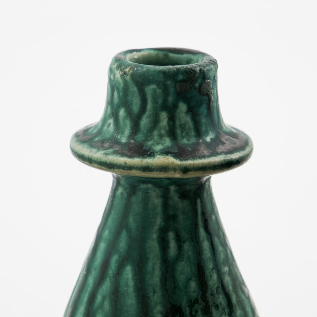 Køb Lysestage Kulu Grøn | fra 89,95 | Flere størrelser | Fri fragt over 149 kr. | Hurtig levering | Dag til dag levering | House Doctor, Stage, Kertelys, Til almindelige lys, Standardlys