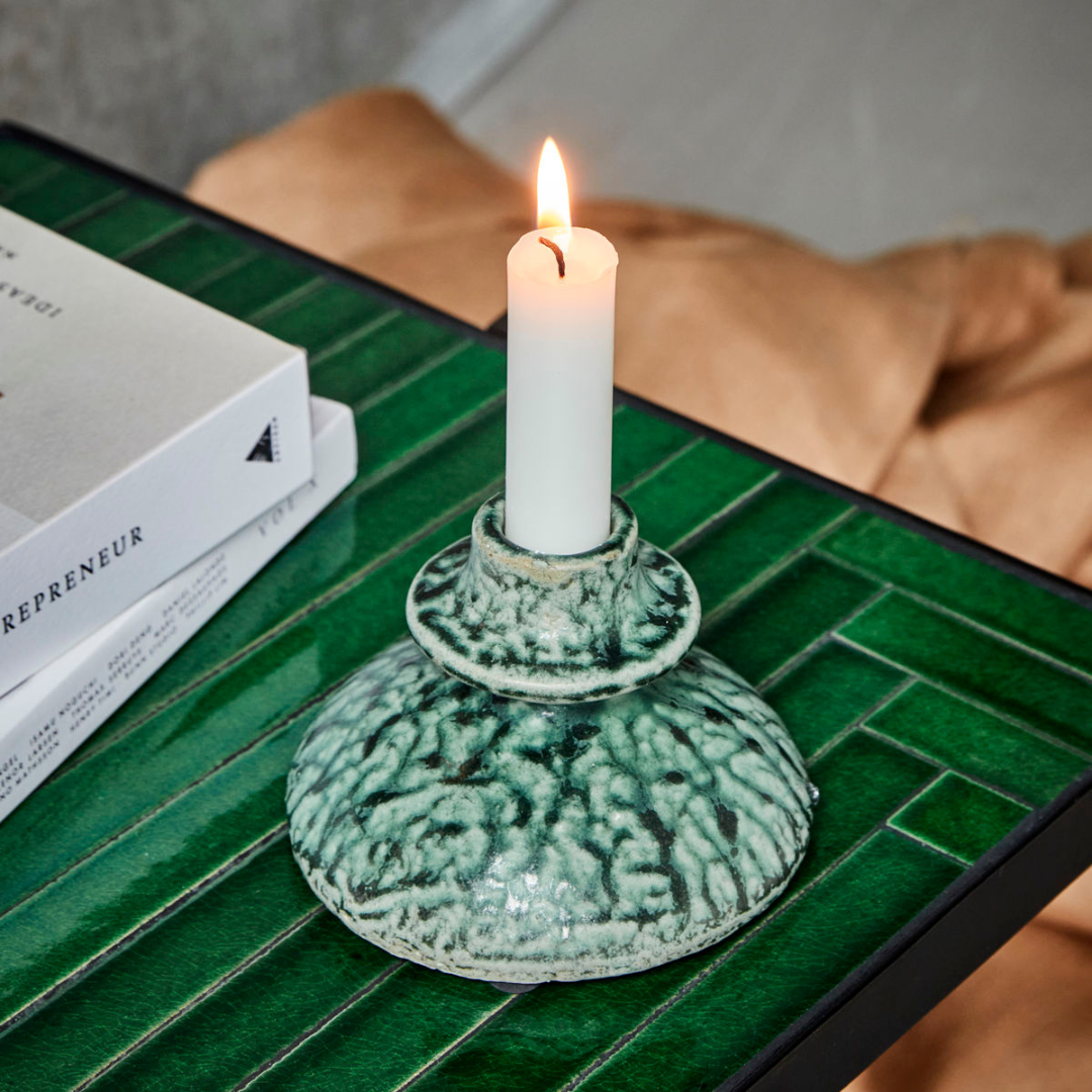 Køb Lysestage Kulu Grøn | fra 89,95 | Flere størrelser | Fri fragt over 149 kr. | Hurtig levering | Dag til dag levering | House Doctor, Stage, Kertelys, Til almindelige lys, Standardlys