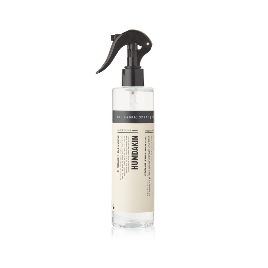Køb Tekstil Spray // Fabric Spray 2 in 1  | 265,00 | Fri fragt over 149 kr. | Hurtig levering | Dag til dag levering | Humdakin | Rent og friskt uden vand, Reducerer statisk elektricitet, Room Spray, Sko Spray, Tøj Spray, Dampjern, Strygejern, Tøjdamper