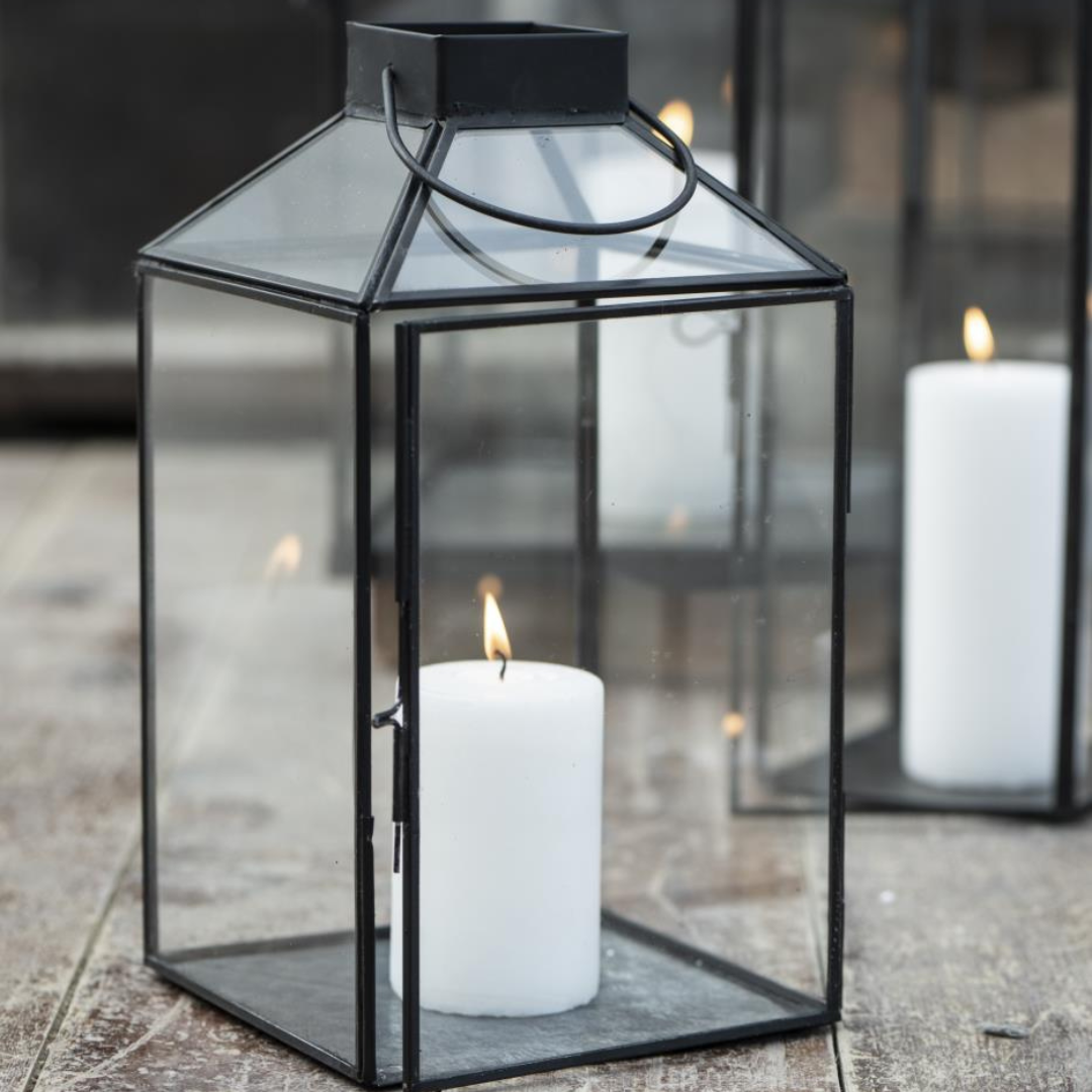 Køb Lanterne Norr - antik sort | fra 169,95 | Fri fragt over 149 kr. | Hurtig levering | Dag til dag levering | Ib Laursen | Lyslanterne, Lys, Udeliv, Indendøre, Belysning, LED lys, Bloklys, Lyskæde