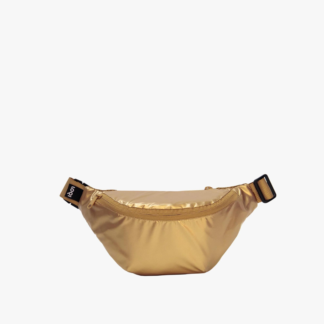 Køb Bæltetaske // Bumbag metallisk | 179,95 | Fri fragt over 149 kr. | Hurtig levering | Dag til dag levering | Loqi | Håndtaske, Mavetaske, Skuldertaske, Taske, Pung, Bumbag, Fanny pack, Crossbody marvel, Gold, Silver