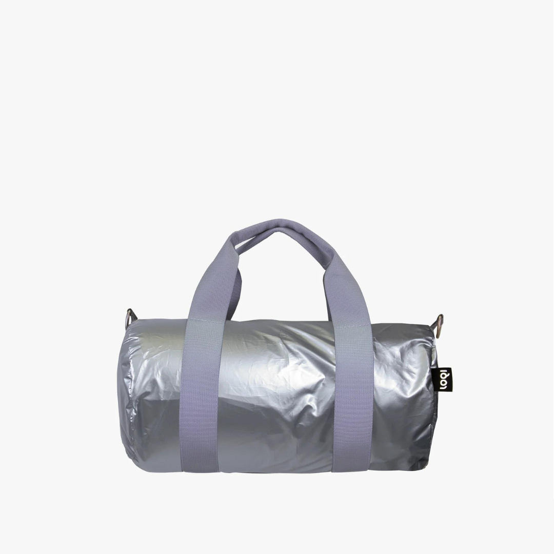 Køb Weekendtaske mini Metallisk | 219,95 | Fri fragt over 149 kr. | Hurtig levering | Dag til dag levering | Loqi | Håndtaske, Taske, Weekender, Rejsetaske, Gymnastiktaske, Weekendtaske