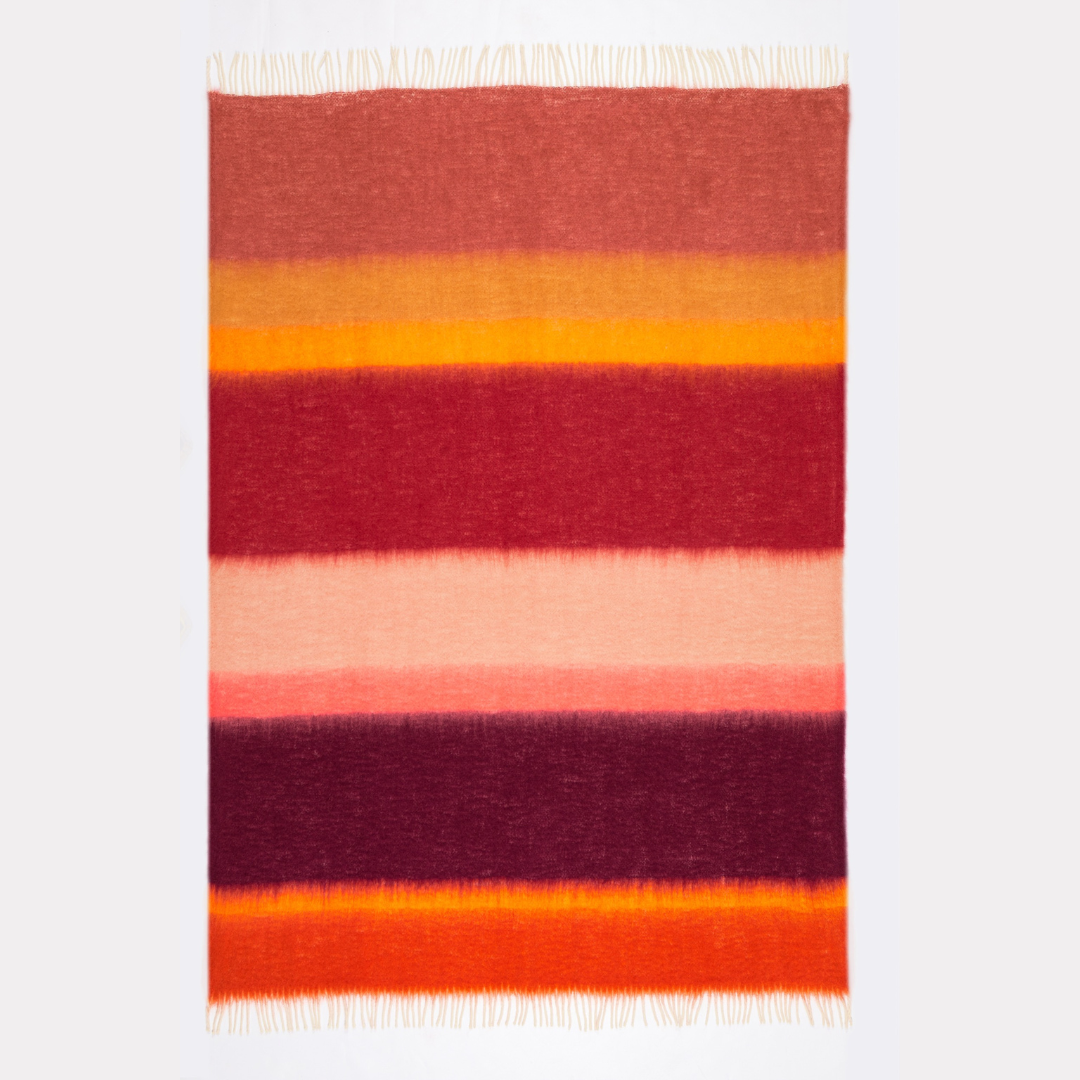 Køb Plaid Matisse Mohair 130x200 cm | 2.299,00 | Fri fragt over 149 kr. | Hurtig levering | Dag til dag levering | Mantas Ezcaray | Tæppe, Plaid, Sommertæppe, Sommerdyne, Sommerhustæppe, Hold varmen, Varm plaid, Uldenplaid, Mohair plaid, Varme og fyldige plaider