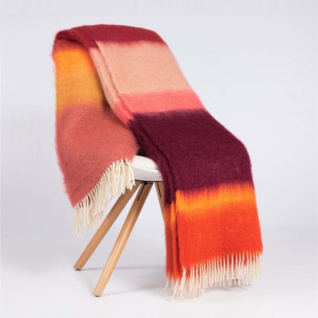 Køb Plaid Matisse Mohair 130x200 cm | 2.299,00 | Fri fragt over 149 kr. | Hurtig levering | Dag til dag levering | Mantas Ezcaray | Tæppe, Plaid, Sommertæppe, Sommerdyne, Sommerhustæppe, Hold varmen, Varm plaid, Uldenplaid, Mohair plaid, Varme og fyldige plaider