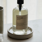 Køb Sæbeskål Datura Shellish grey - Rund | 99,95 |Fri fragt over 149 kr. | Hurtig levering | Dag til dag levering | Meraki, Society of Lifestyle | Holder til sæbe, Opvask, Retro, Sæbe, Håndsæbe