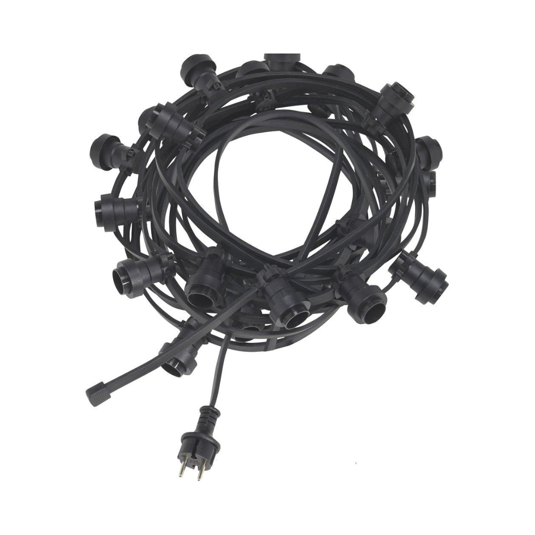 Køb Lyskæde ude-/ og indedørs - Sort | fra 699,00 | Fri fragt over 149 kr. | Hurtig levering | Dag til dag levering | PR Home | Dekoration, Julelys, Elektrisk lys, Juletrælys, Belysning, Lamper, Havelamper, Udendøesbelysning, Party lyskæde