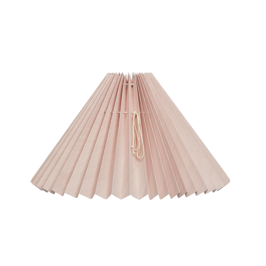 Smuk plissé lampeskærm fra Pink Rose. Skærmen findes i flere forskellige farver og størrelser | Håndlavet | Hurtig levering