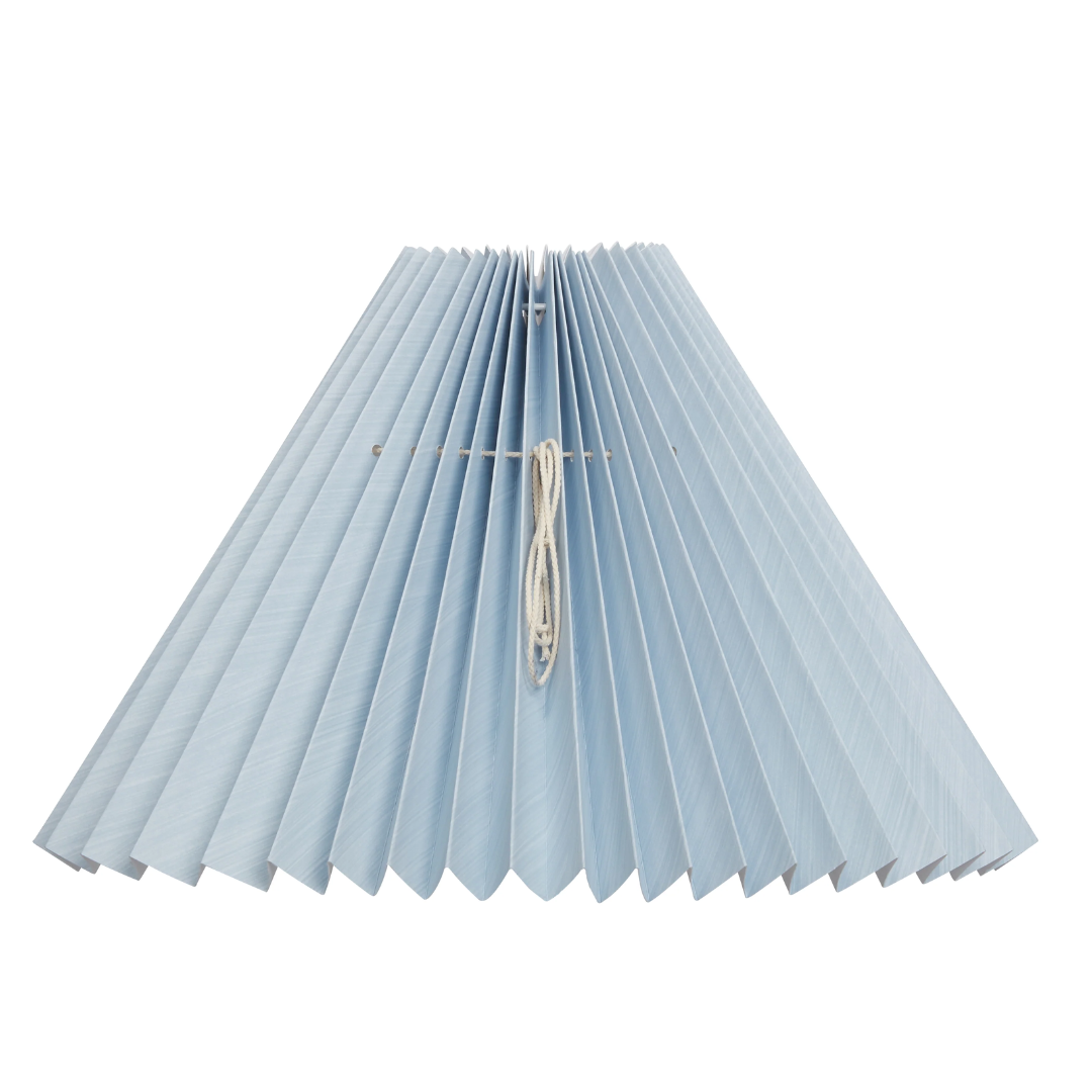 Smuk plissé lampeskærm fra Pink Rose. Skærmen findes i flere forskellige farver og størrelser | Håndlavet | Hurtig levering