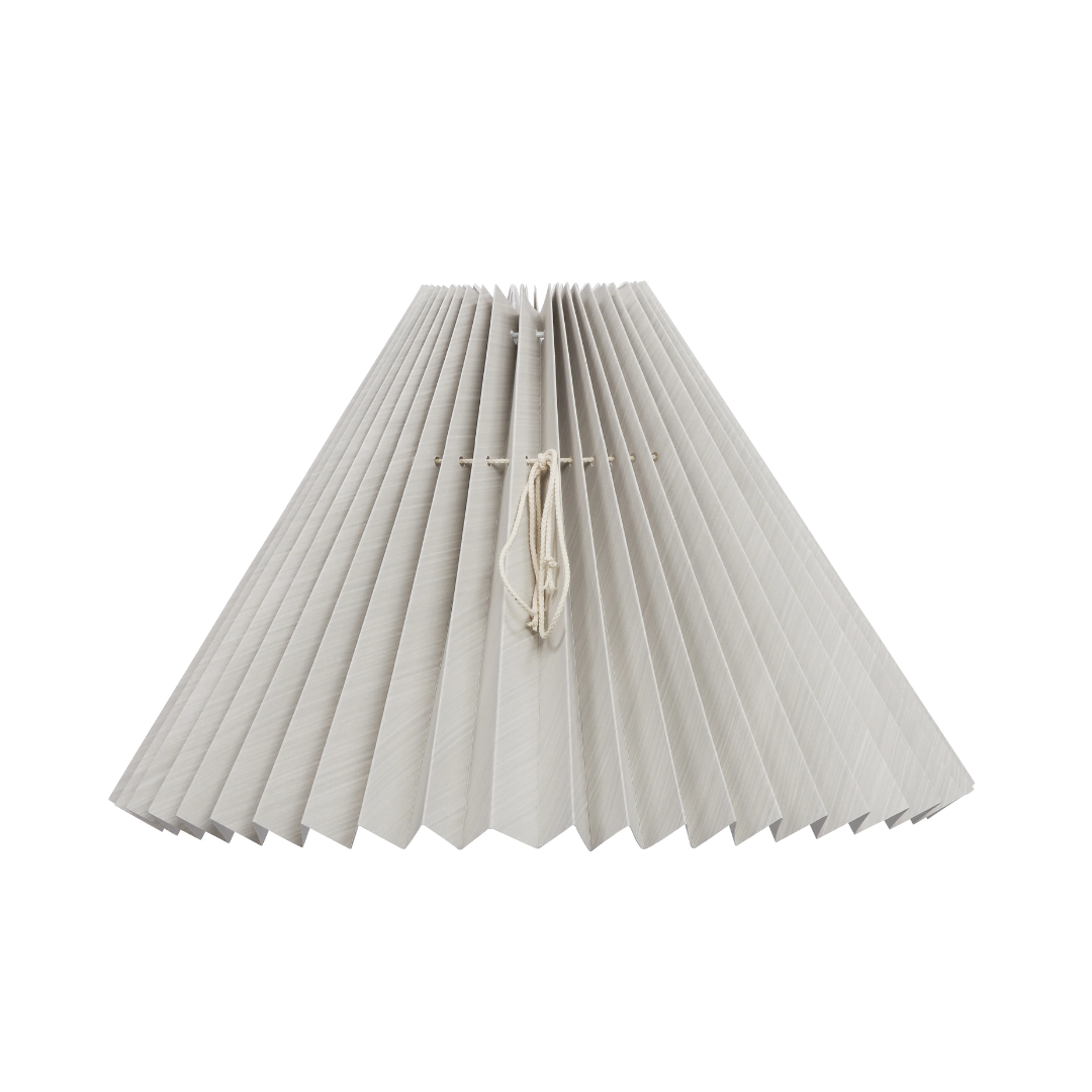 Smuk plissé lampeskærm fra Pink Rose. Skærmen findes i flere forskellige farver og størrelser | Håndlavet | Hurtig levering