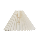 Smuk plissé lampeskærm fra Pink Rose. Skærmen findes i flere forskellige farver og størrelser | Håndlavet | Hurtig levering