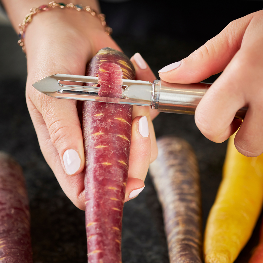 Skrællekniv Stål | 239,95 | Fri fragt over 149 kr. | Hurtig levering | Dag til dag levering | Rösle | Grøntsagsskræller, Skræller, Stål, Urteknive, Tyndskrællere, Juliennejern