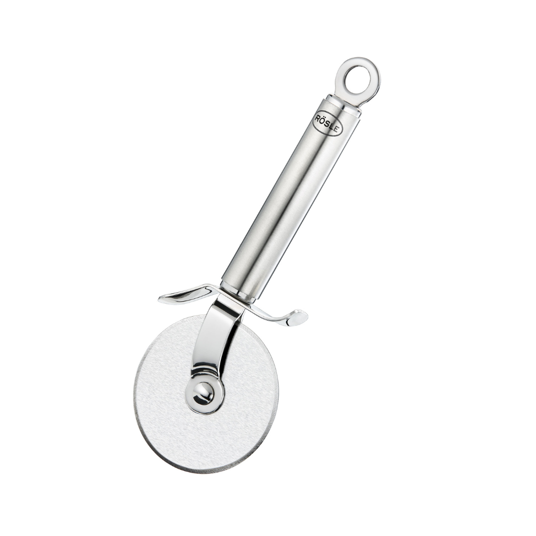 Køb Pizzahjul Stål | 239,95 | Fri fragt over 149 kr. | Hurtig levering | Dag til dag levering | Rösle | Rustfrit stål 18/10, Pizza, Pizzaskærer