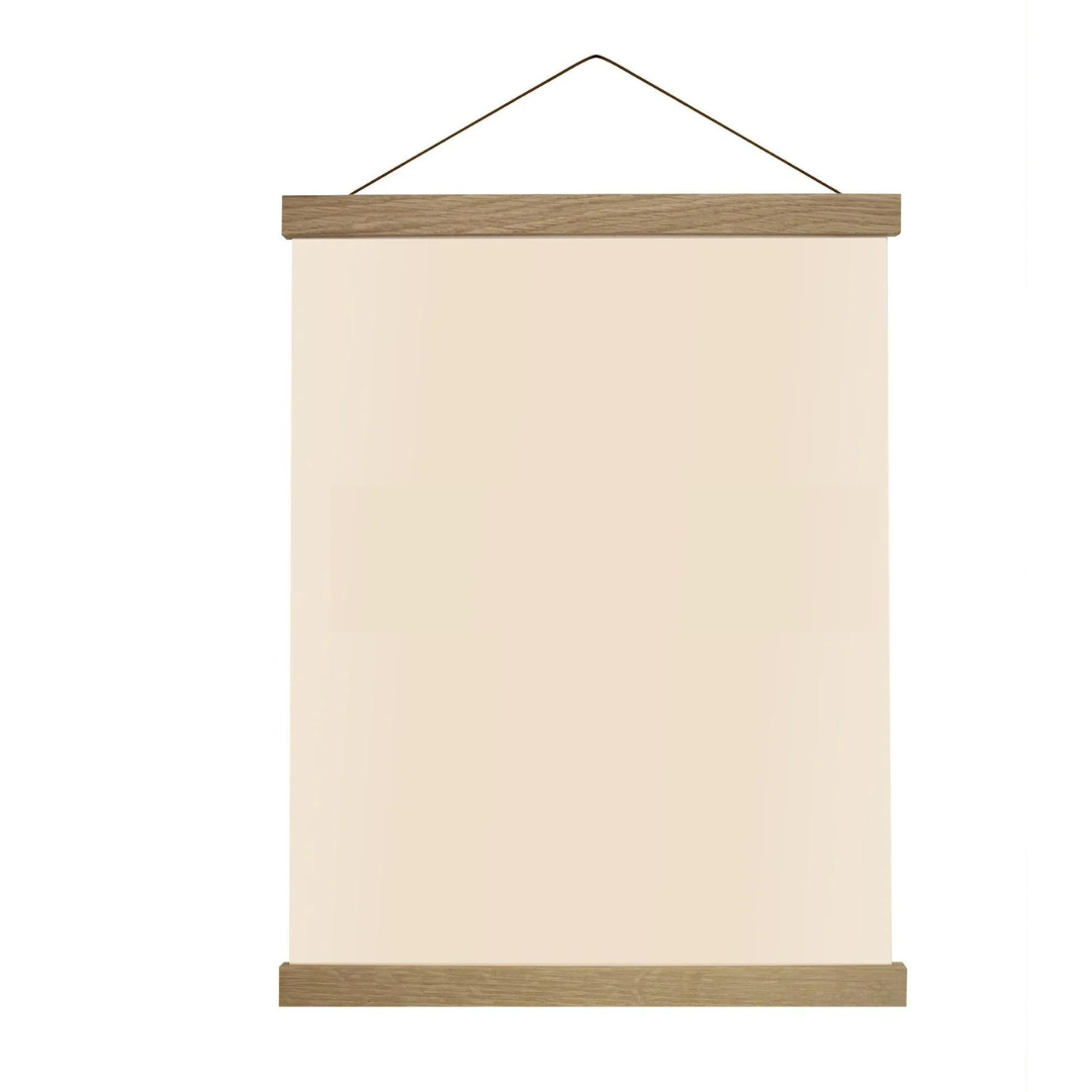 Køb Plakatliste Egetræ 71 cm | 349,00 | Fri fragt over 149 kr. | Hurtig levering | Dag til dag levering | The Dybdahl Co. | Billede, Foto, Poster, Plakat, Kunst, Væg, Dekoration, Billedevæg, Fotovæg, Vægdeko, Magnetliste, Ophæng