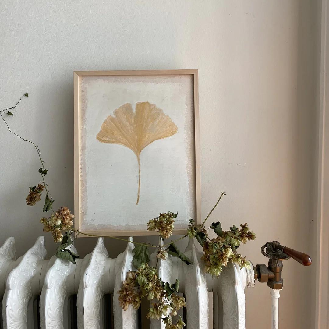 Køb Plakat 'Gingko Biloba' 30x40 cm | 559,00 | Dag til dag levering | Tinystories | Billede, Kunst, Kunsttryk, Reproduktion, Kunster, Holland, Tiny de Vries, Illustrere, Illustration