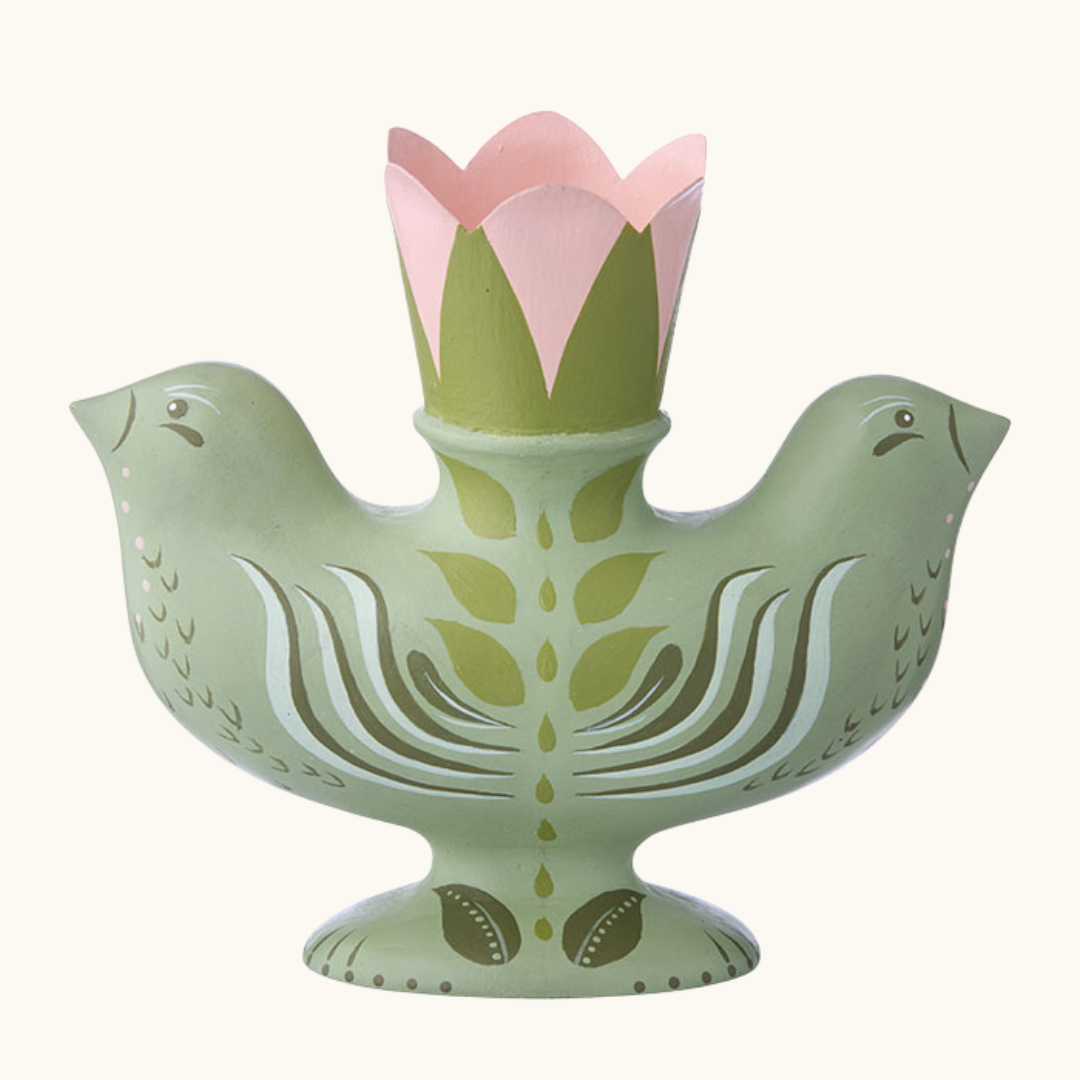 Grøn håndmalet lysestage i resin med to fugle og pink tulipformet lyseholder