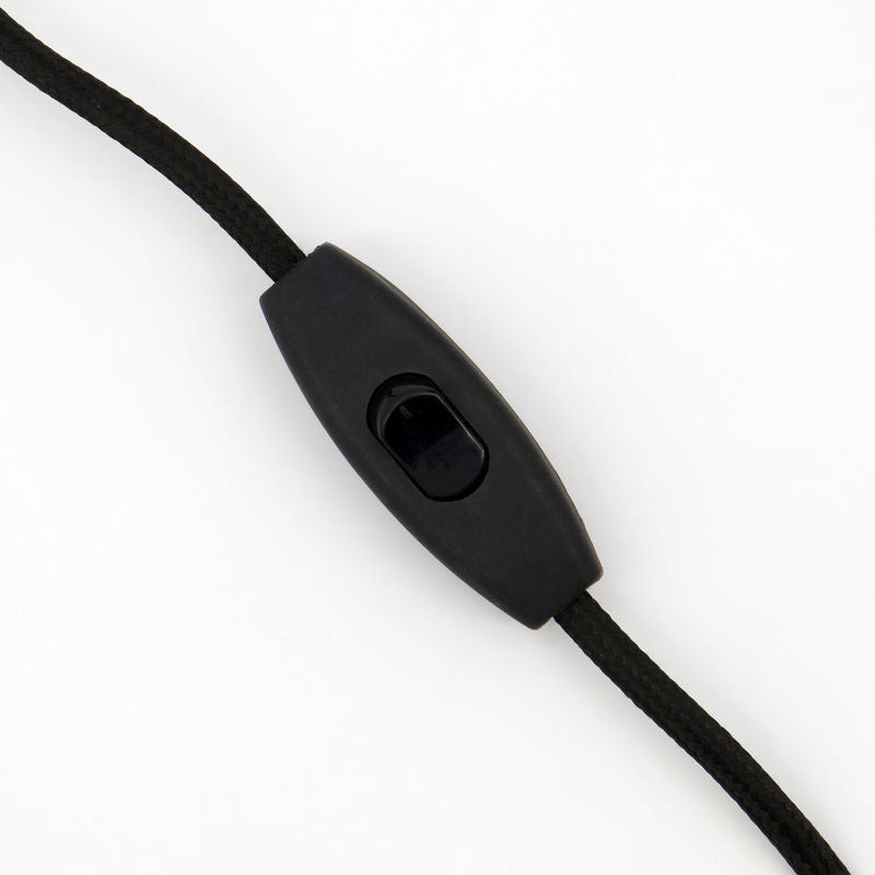 Væglampe Desk fra House Doctor er en smuk væglampe med retrolook, med messing detaljer | Hurtig levering | Fri fragt fra 249 kr.