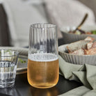 Køb Glas Rill Klar - 48 ml | 99,95 | Fri fragt over 149 kr. | Hurtig levering | Dag til dag levering | House Doctor, Society of Lifestyle | Vandglas, Glas, Drikkeglas, Juiceglas, Ølglas