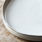 Køb Serveringsfad oval Pion Grå/Hvid | 329,00 | Fri fragt over 149 kr. | Hurtig levering | Dag til dag levering | House Doctor, Society of Lifestyle | Fad, Ovalt fad, Porcelænsfad, Borddækning, Servering, Anretning, Tilberedning, Porcelæn