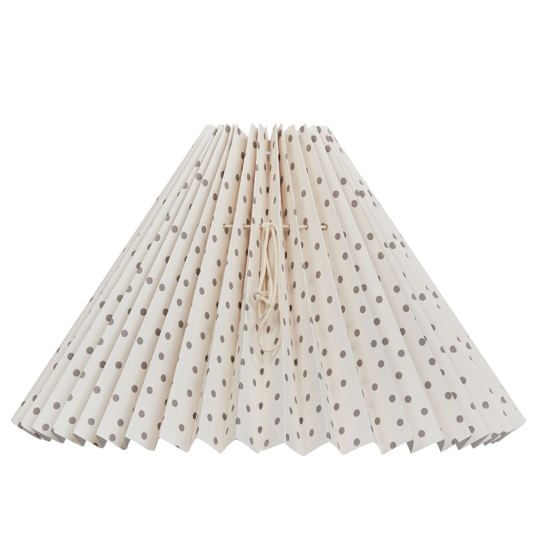 Smuk plissé lampeskærm fra Pink Rose. Skærmen findes i flere forskellige farver og størrelser | Håndlavet | Hurtig levering