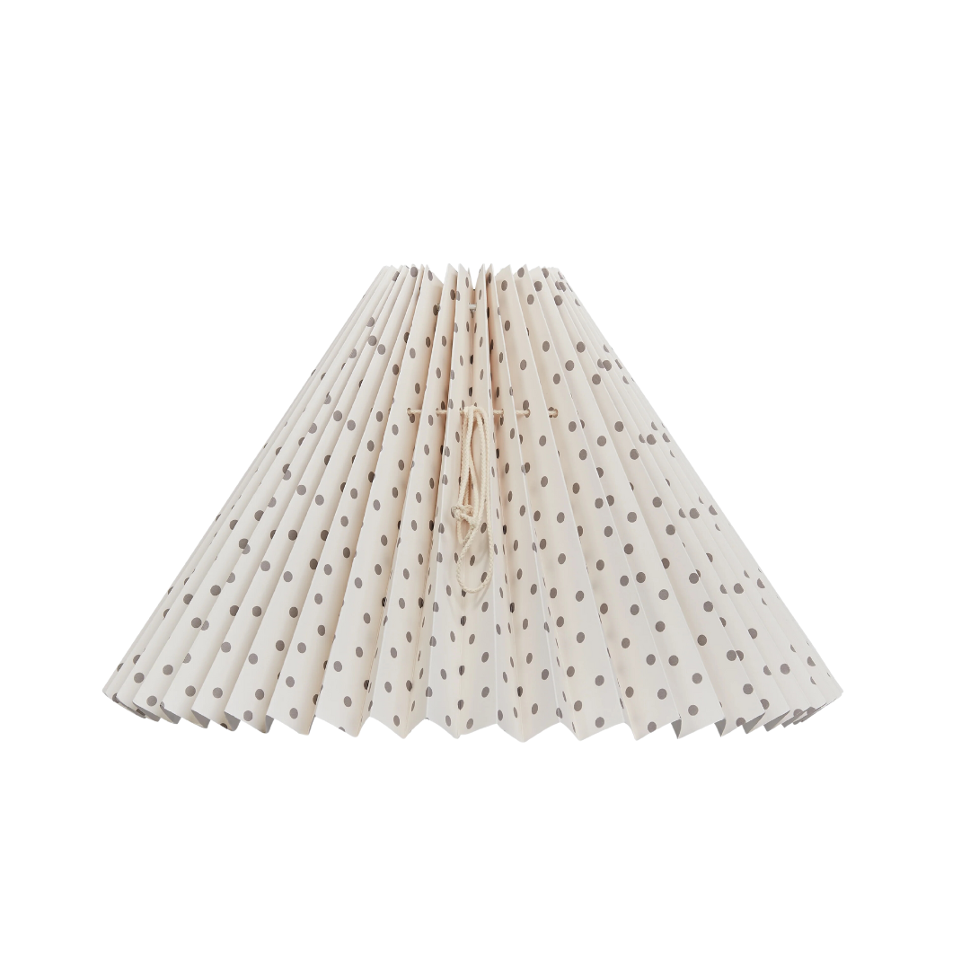 Smuk plissé lampeskærm fra Pink Rose. Skærmen findes i flere forskellige farver og størrelser | Håndlavet | Hurtig levering