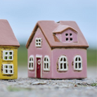 Køb Hus til fyrfadslys mini | 99,95| Fri fragt fra 249 kr. | Hurtig levering | Dag til dag levering | Ib Laursen | Lanterne, Lygte, Lys, Stearinlys, Belysning, Hyggeligt lys, Lyshus, Stentøj