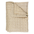 Blødt vattæppe i quilt med grafisk print. Brug som tæppe, legetæppe eller sengetæppe. Vælg mellem flere mønstre | Hurtig levering | Fri fragt fra 149 kr.