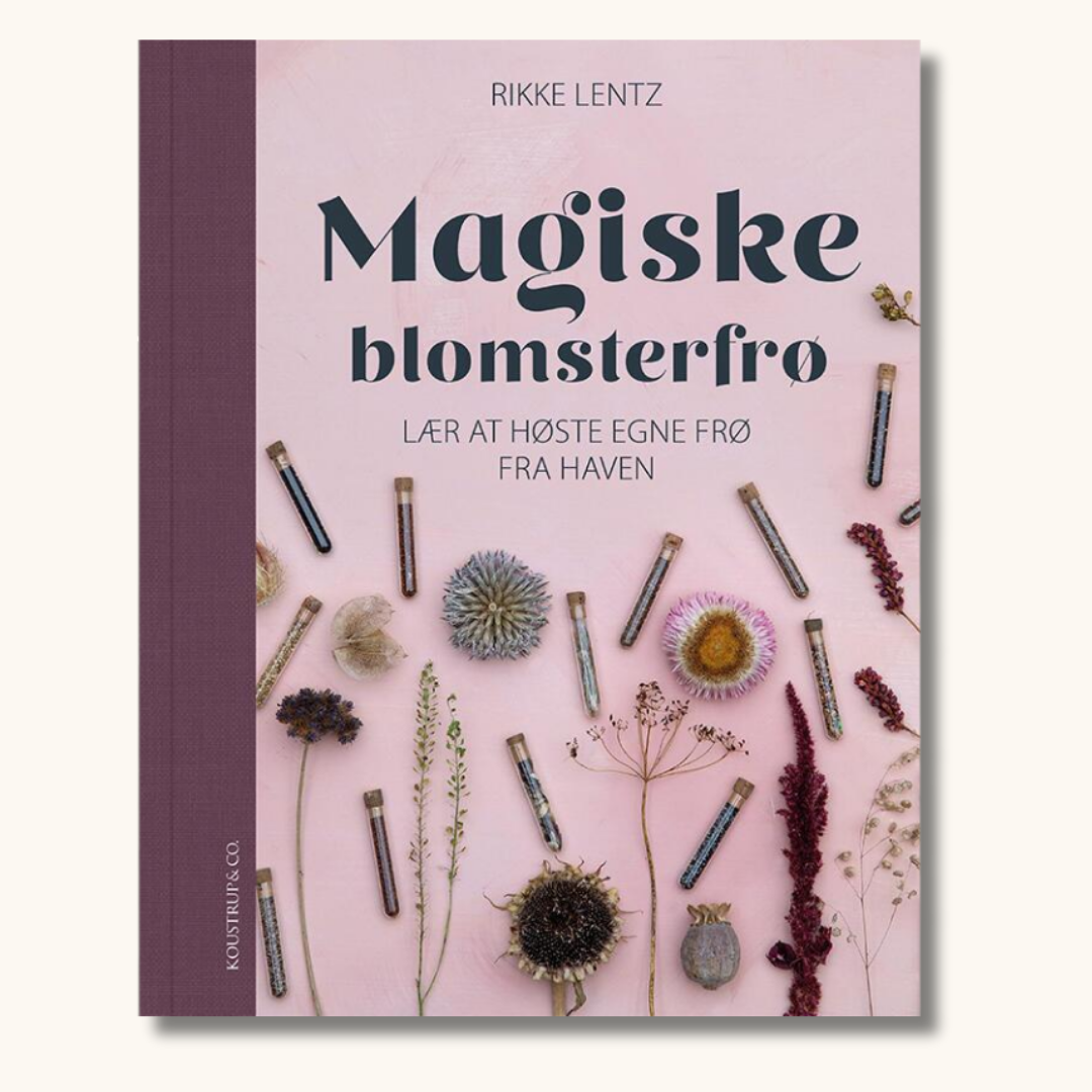 Indbundet bog med lyserødt omslag, tørrede blomster og reagensglas med frø