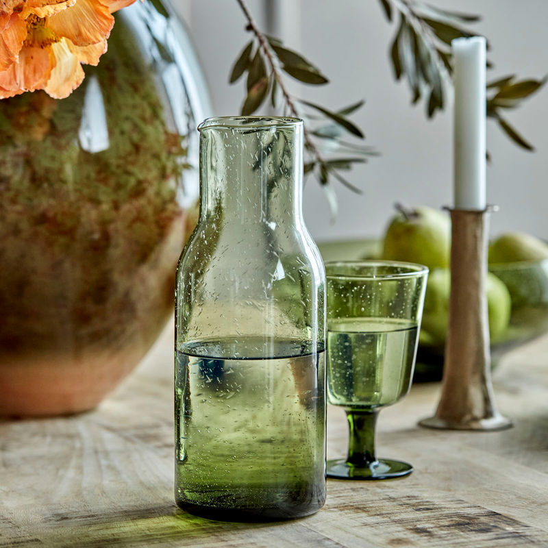 Køb Kande Rain Grøn | 229,95 | Fri fragt over 149 kr. | Hurtig levering | Dag til dag levering | House Doctor, Society of Lifestyle | Glaskande, Vandkande, Saftkande, Mundblæst