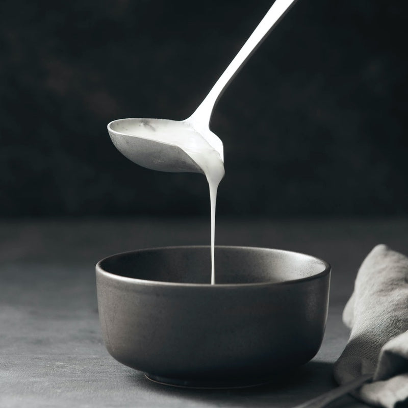 Køb Servering Daily | fra 36,95 |  Fri fragt over 149 kr. | Hurtig levering | Dag til dag levering | Nicolas Vahé, Society of Lifestyle | Nicolas Vahe, Serveringsske, Salatsæt, Sauceske, Skimmer, hulske, Spatel, Pastaske