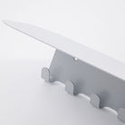 Køb Knagerække med 9 knager og hylde Book - Lysegrå | 899,00 | Fri fragt over 149 kr. | Hurtig levering | Dag til dag levering | House Doctor, Society of Lifestyle | Hylde til boligen, til badeværelset, til stuen, til køkkenet, til soveværelset, Knage, Krog, Til overtøj, Til køkkenredskaber, Til badeværelse, Bøjle, Stumtjener