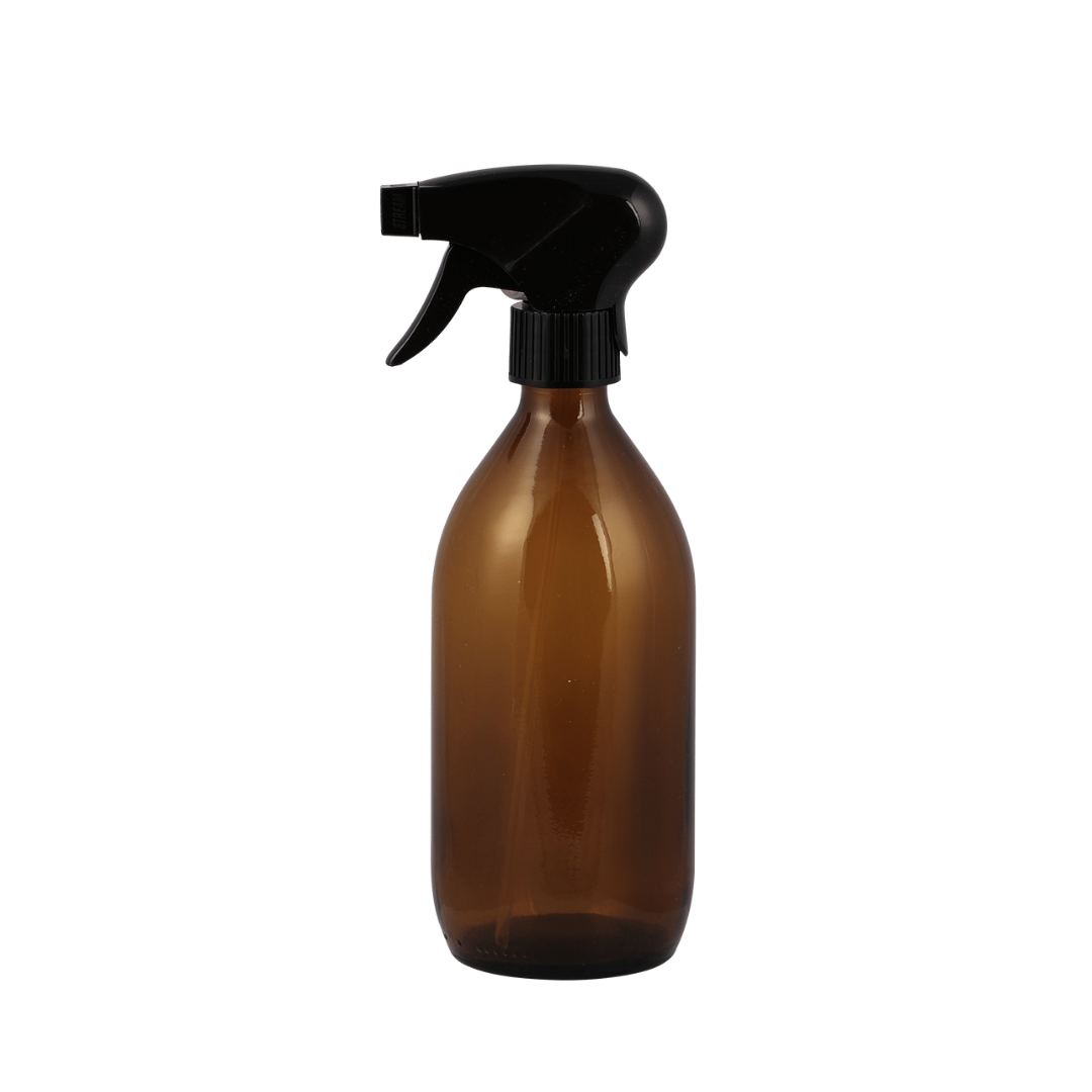 Køb PLINT Sprayflaske - Glas apoteker flaske brun med sprayhoved | Findes i flere størrelser | fra 44,95 | Fri fragt over 149 kr. | Hurtig levering | Dag til dag levering | Zero waste, Glasflaske, Apotekerflaske, Apotekerflasker, Sprayflaske, Flaske, Dispenser, Tom flaske, DIY, Flaske med spray, Tomme flasker til, Emballage, Brun flaske, Tomme flasker, Håndsprit dispenser