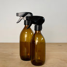 Køb PLINT Glas apoteker flaske brun med sprayhoved | Findes i flere størrelser | fra 44,95 | Zero waste, Glasflaske, Apotekerflaske, Apotekerflasker, Sprayflaske, Flaske, Dispenser, Tom flaske, DIY, Flaske med spray, Tomme flasker til, Emballage, Brun flaske, Tomme flasker, Håndsprit dispenser