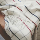 Køb Uldplaid Quito 130x200 | 2.199,00 | Fri fragt over 149 kr. | Hurtig levering | Dag til dag levering | Silkeborg uldspinderi | Tæppe, Plaid, Sommertæppe, Sommerdyne, Sommerhustæppe, Hold varmen, Varm plaid, Uldenplaid, 100% premium baby alpaka, Varme og fyldige plaider