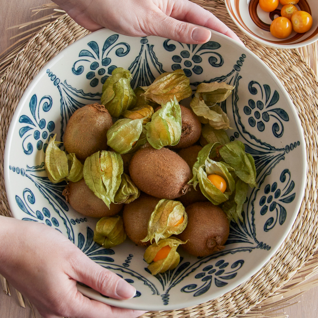 Køb Skål Heikki Blå ø26,5 cm | 439,00 | Fri fragt over 149 kr. | Hurtig levering | Dag til dag levering | Bloomingville | Dekoration, Servering, Rustik, Fad, Pynt, Salatskål, Salatfad