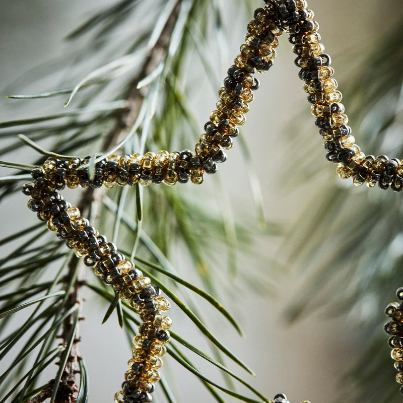 Køb Ophæng Beads Gylden - sæt af 3 stk | 119,95 | Fri fragt over 149 kr. | Hurtig levering | Dag til dag levering | House Doctor, Society of Lifestyle | Dekoration, Jul, Julepynt, Ornament, Rong, Stjerne, Hjerte, Perler, Glasperler