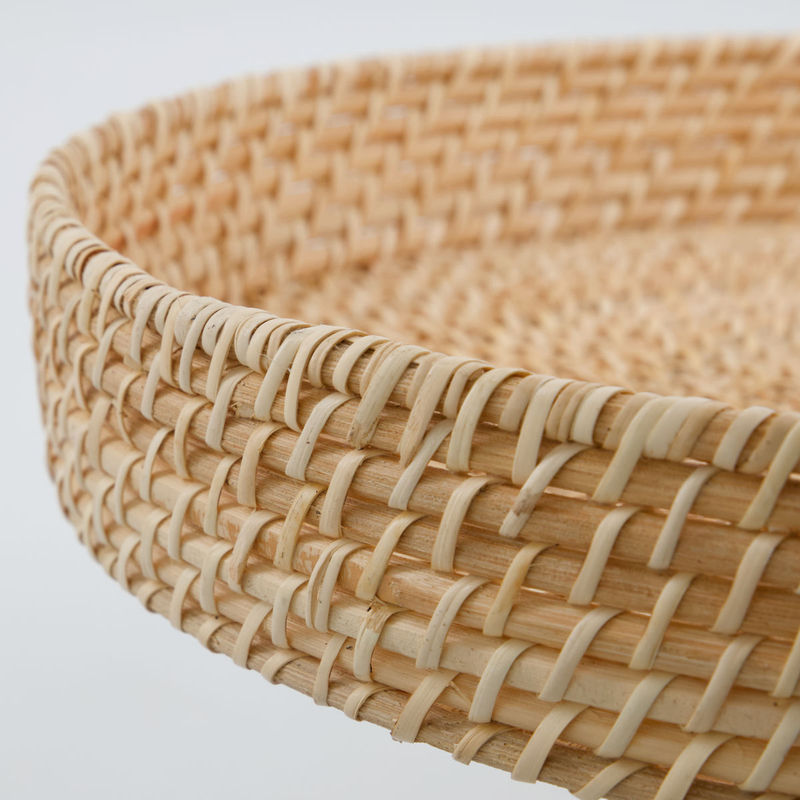 Køb Bakke Taan Natur | 399,00 | Fri fragt over 149 kr. | Hurtig levering | Dag til dag levering | House Doctor, Society of Lifestyle | Serveringsbakke, Dekoration, , Bambus, Rattan, Dekorationsbakke, Bakke til servering, Bakke til pynt, Rattanbakke