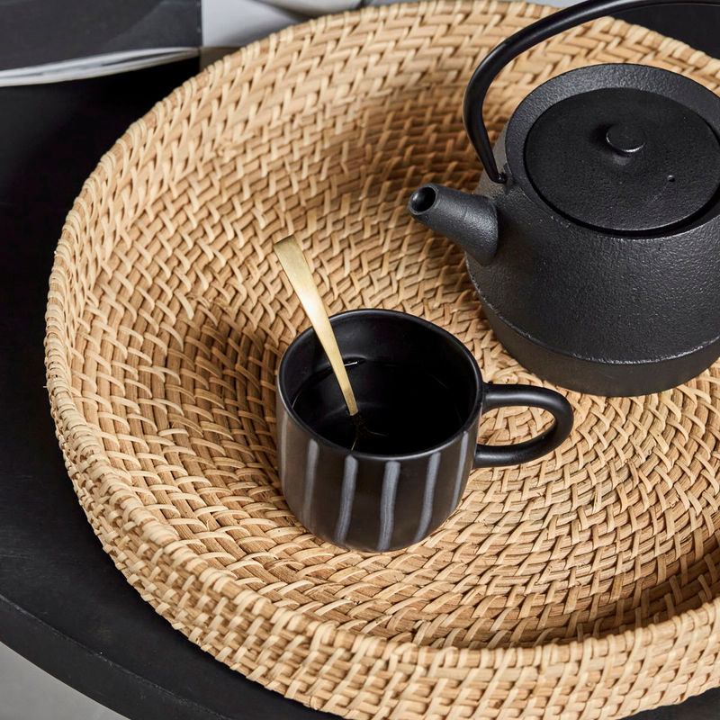 Køb Bakke Taan Natur | 399,00 | Fri fragt over 149 kr. | Hurtig levering | Dag til dag levering | House Doctor, Society of Lifestyle | Serveringsbakke, Dekoration, , Bambus, Rattan, Dekorationsbakke, Bakke til servering, Bakke til pynt, Rattanbakke