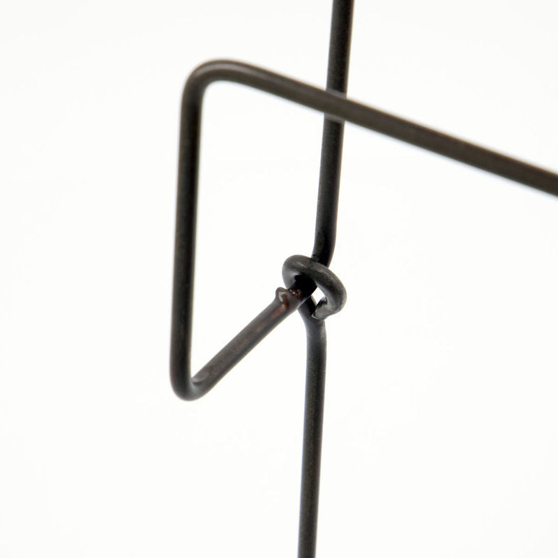 Køb Magasinholder Mag Antik brun | 449,00 | Flere størrelser | Fri fragt over 149 kr. | Hurtig levering | Dag til dag levering | House Doctor | Magasinholder, Bladholder, Magasiner, Blade, Aviser, Tidsskrifter, Avisholder, Vægpynt, Jern, Magasinholder til væggen