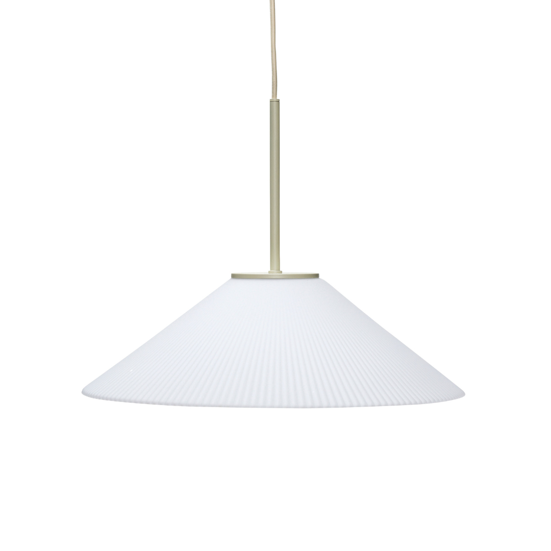 Køb Pendel Solid i hvidt glas | fra 1.099,00 | Fri fragt over 149 kr. | Hurtig levering | Dag til dag levering | Hübsch | Belysning, Lampe, Glaslampe, Loftlampe, Hvid, Messing