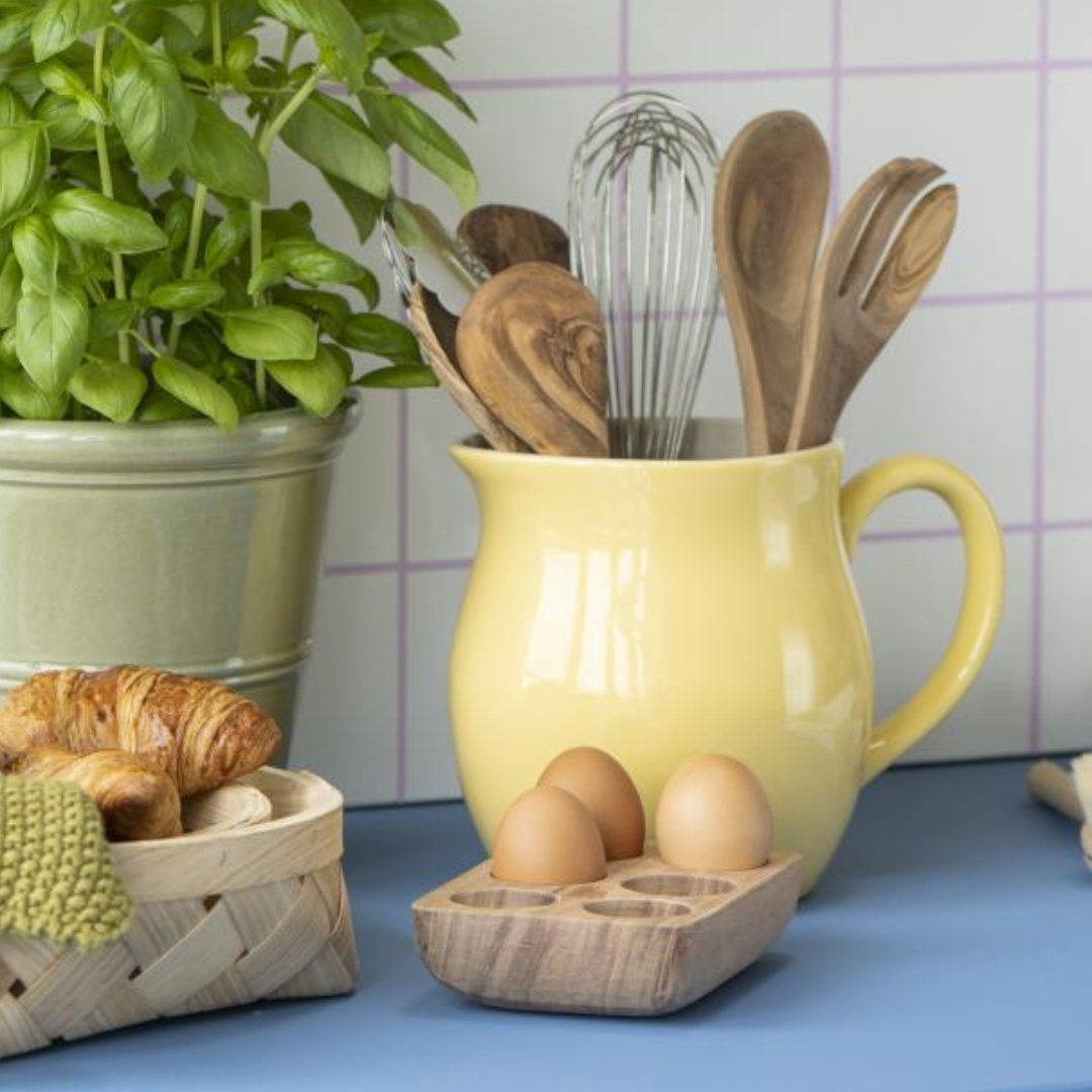 Køb Æggeholder til 6 æg i akacietræ | 139,95 | Fri fragt over 149 kr. | Hurtig levering | Dag til dag levering | Ib Laursen | Æggebakke i træ, Servering, Opbevaring