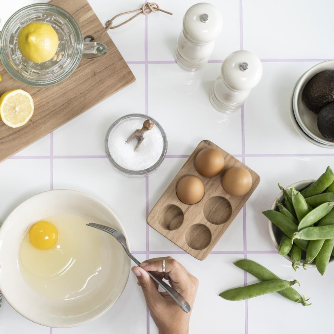 Køb Æggeholder til 6 æg i akacietræ | 139,95 | Fri fragt over 149 kr. | Hurtig levering | Dag til dag levering | Ib Laursen | Æggebakke i træ, Servering, Opbevaring