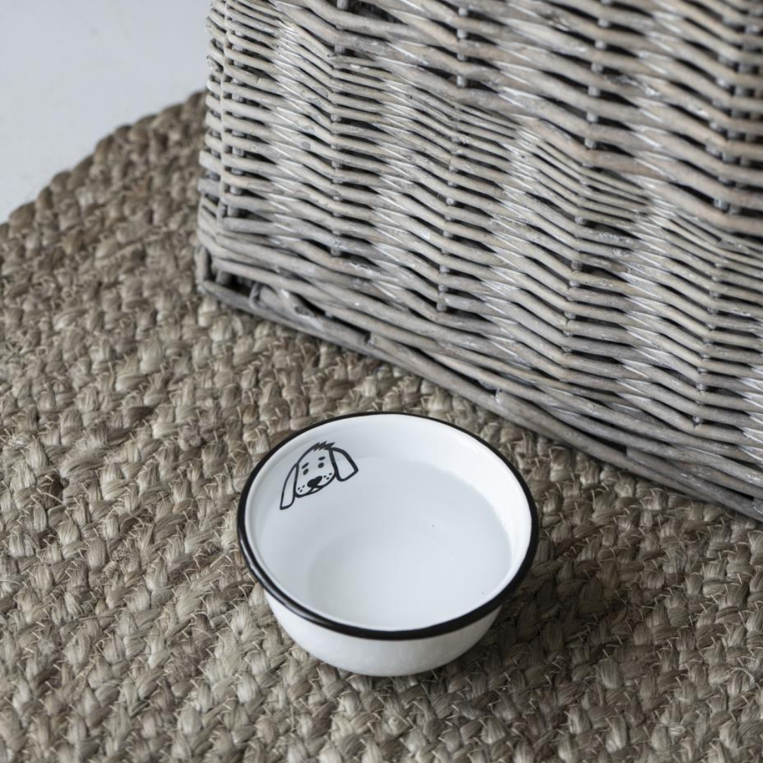 Køb Hundeskål emalje | fra 39,95 | Flere størrelser |Fri fragt over 149 kr. | Hurtig levering | Dag til dag levering | Ib Laursen | Køkkenskål, Dyreskål, Skål til dyr, Hundemad, Hundefoder