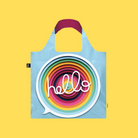 Køb Indkøbspose Hello | 69,95 | Fri fragt over 149 kr. | Hurtig levering | Dag til dag levering | Loqi | Håndtaske, Træningstaske, Totetaske, Indkøbstaske, Tote bag, Undgå plastposer, Undgå engangsposer, Stofnet, Genbrugsmulepose, Pose, Net, Indkøbsnet