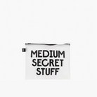 Køb Pung // Zip Pockets | Transparent Secret and Classified - sæt af 3 stk | 119,95 | Fri fragt over 149 kr. | Hurtig levering | Dag til dag levering | Loqi | Etui, Clutch, Taske, Rejse, Toiletsager, Håndtaske, Toliettaske, Makeup pung