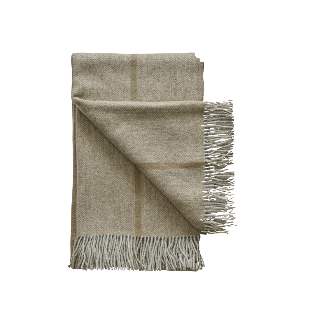 Køb Uldplaid Askø 140x240 | 999,00 | Fri fragt over 149 kr. | Hurtig levering | Dag til dag levering | Silkeborg uldspinderi | Tæppe, Plaid, Sommertæppe, Sommerdyne, Sommerhustæppe, Hold varmen, Varm plaid, Uldenplaid, 100% Skandinavisk uld, Varme og fyldige plaider